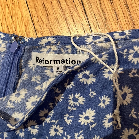 Reformation Blue w white flowers front slit Midi Skirt NWOT - Picture 5 of 9